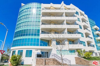 Building Photo - 3429 W Olympic Blvd