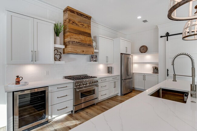 Foto del edificio - 52 Bentley Ln