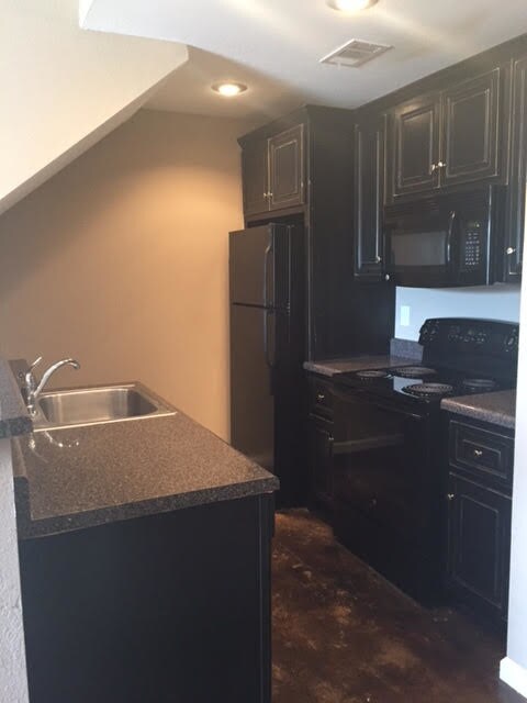 Foto del edificio - 2519 Forest Home Rd