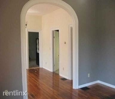 Building Photo - 3 br, 2 bath House - 92 N Main St