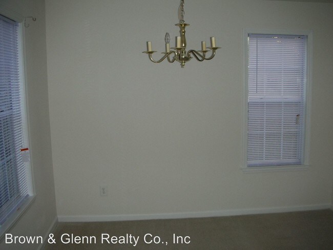 Foto del edificio - 6724 Bevington Ridge Rd