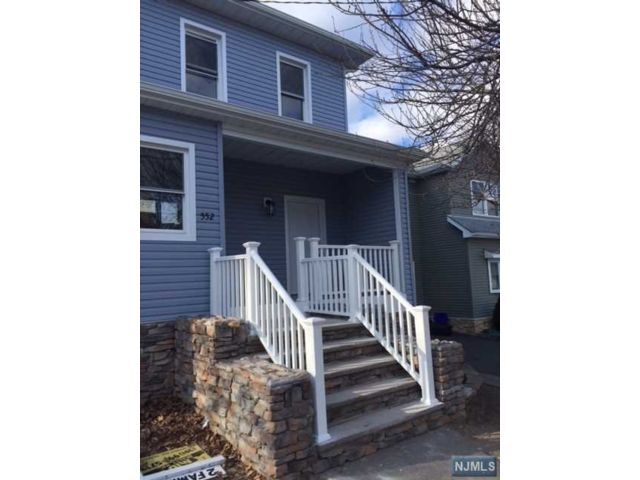 Primary Photo - 552 5th Ave