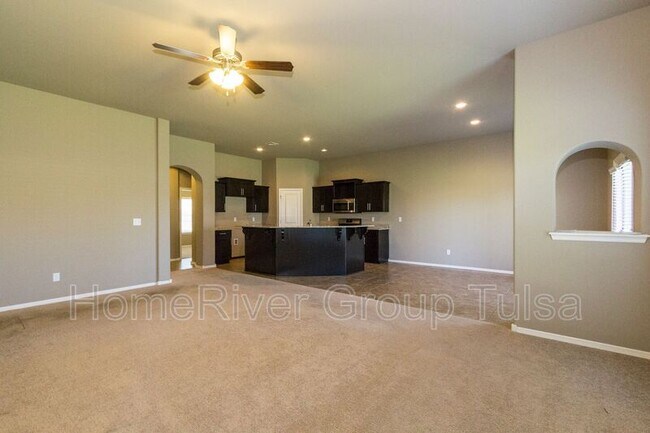 Building Photo - 4318 S 174th E Ave