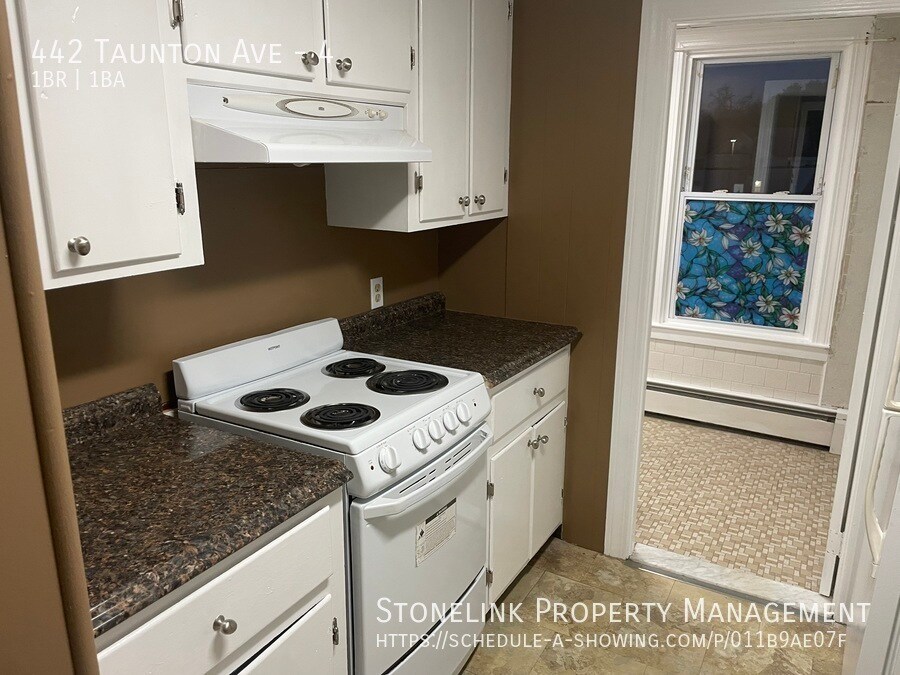 Foto principal - 442 Taunton Ave