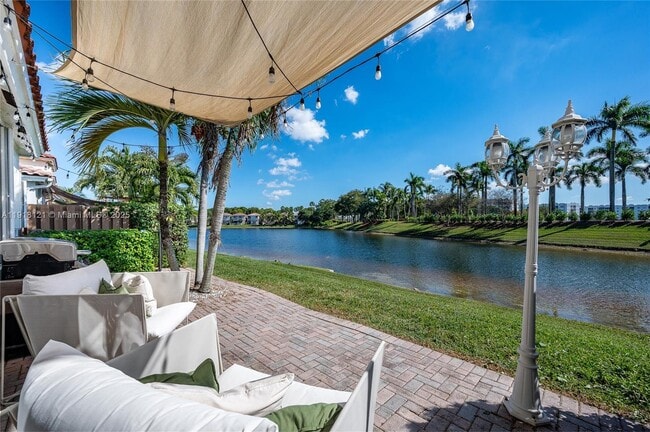 Foto del edificio - 10924 NW 67th St