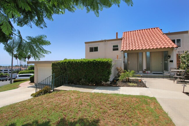 Foto del edificio - 721 Calle Los Olivos