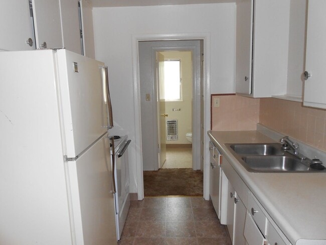Building Photo - stat1032