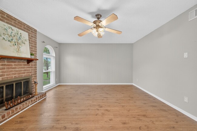 Building Photo - 1445 Bonanza Rd