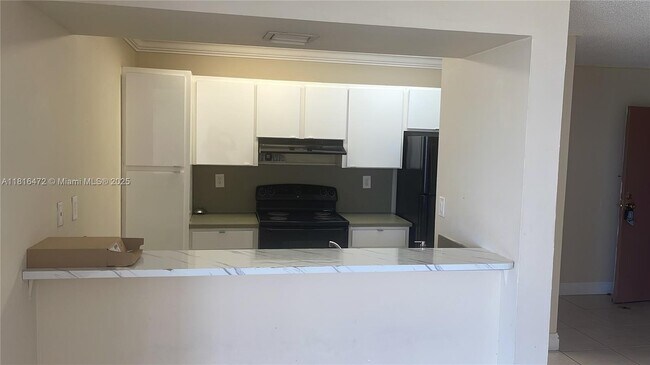 Foto del edificio - 6955 NW 186th St