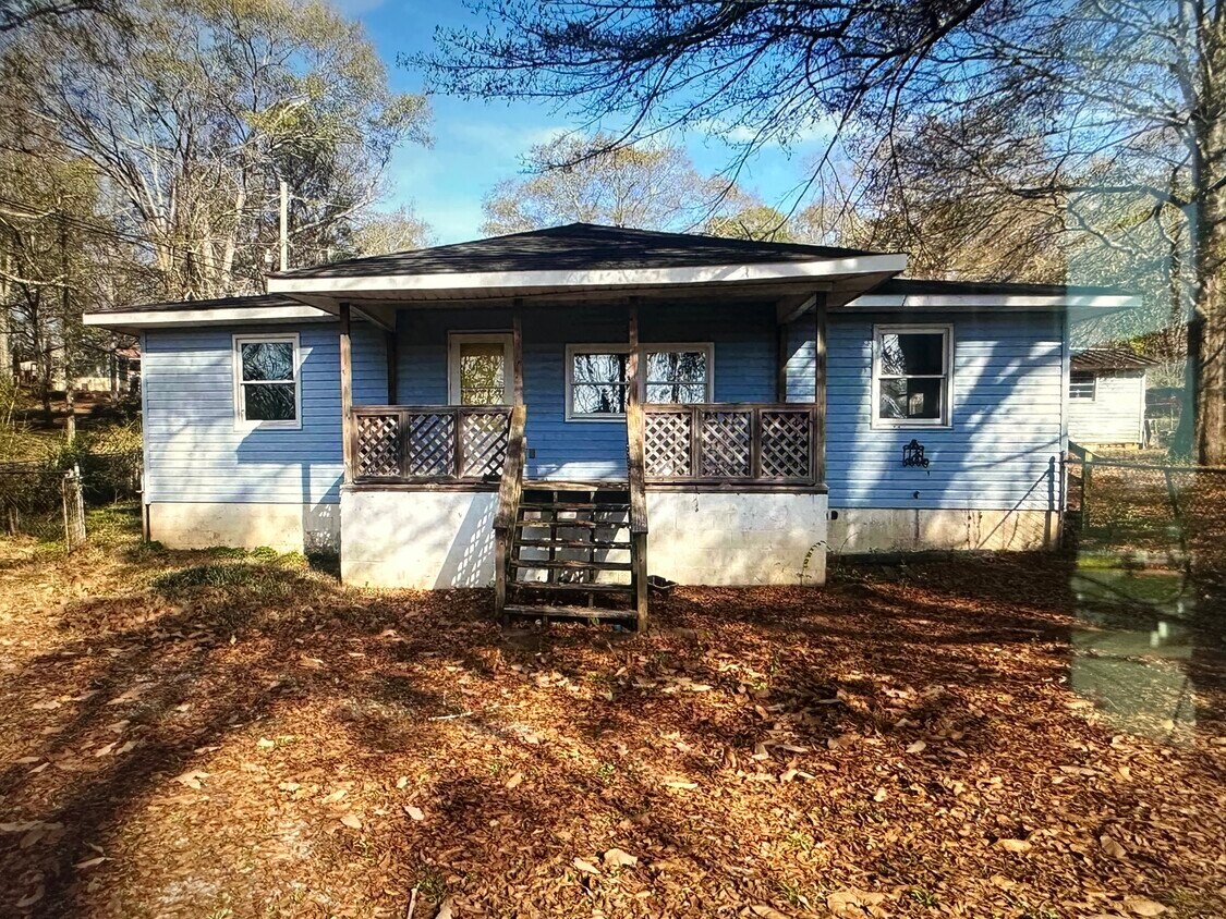Primary Photo - 210 Elm St