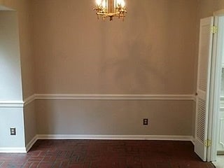 Dining - 2005 Rexford Rd