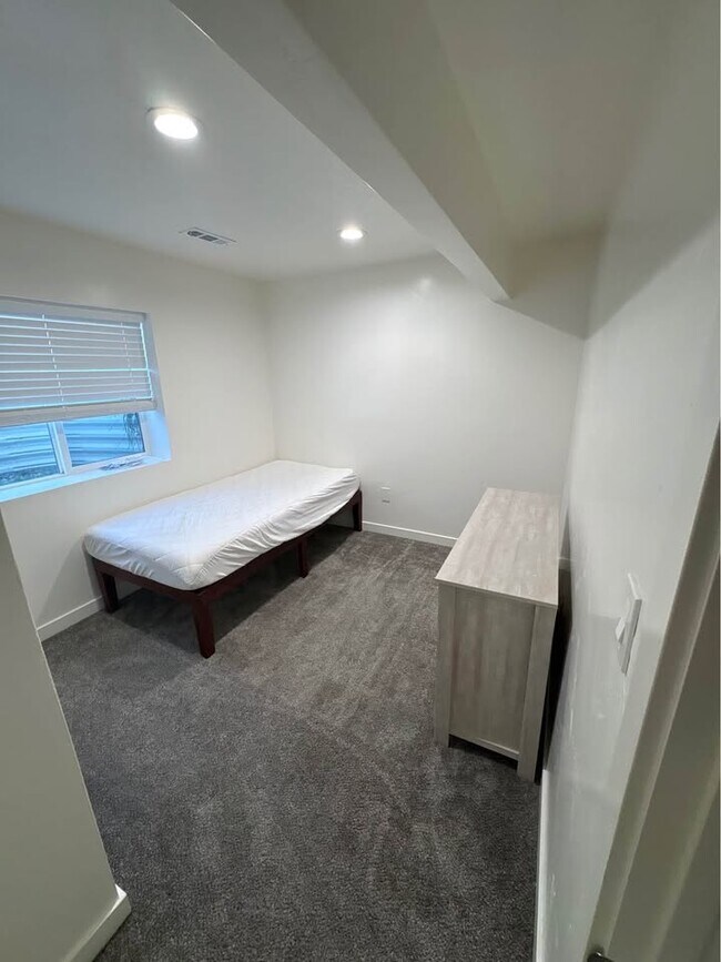 Foto del edificio - 87 E 460 N