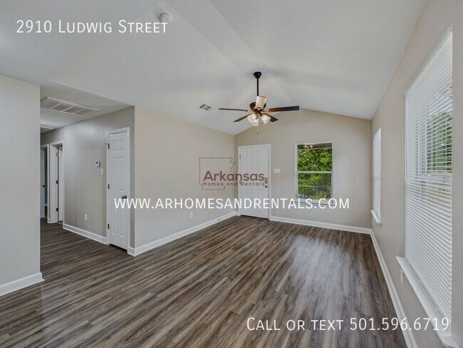 Foto del edificio - 2910 Ludwig St