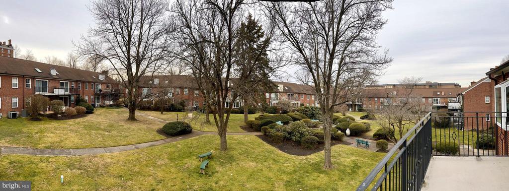Foto principal - 922 Montgomery Ave