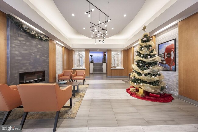 Building Photo - 355 I St SW