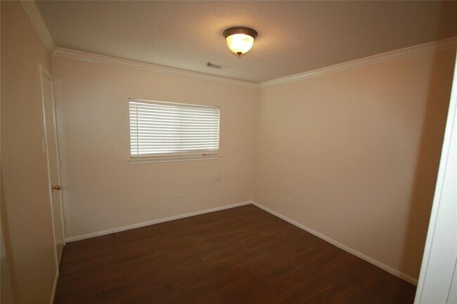 Building Photo - 5506 Dunbrook Park Ln