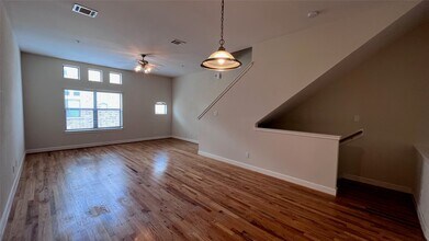 Building Photo - 2710 Hullsmith Dr