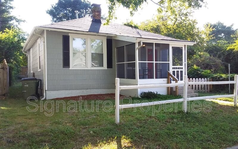 Foto principal - 5421 Blue Ridge Ave