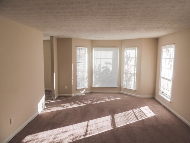 Building Photo - 5422 Terrytown Ln
