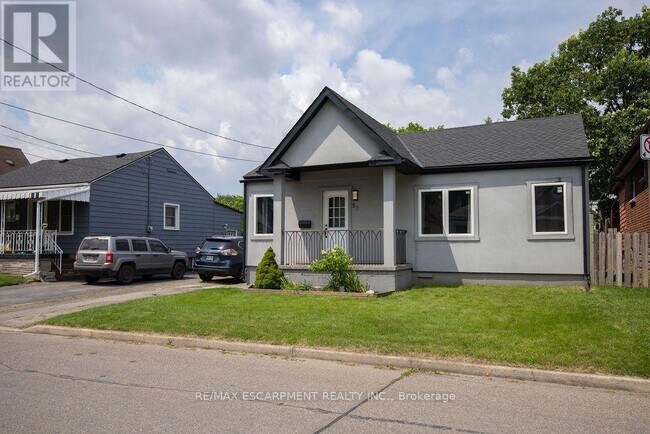 Building Photo - 57 Division St