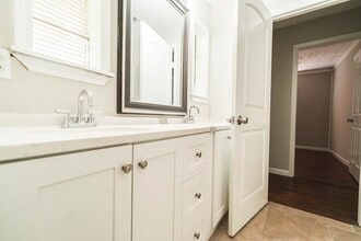 Building Photo - 1510 Greenbriar Ave Building Photo - 1510 Greenbriar Ave