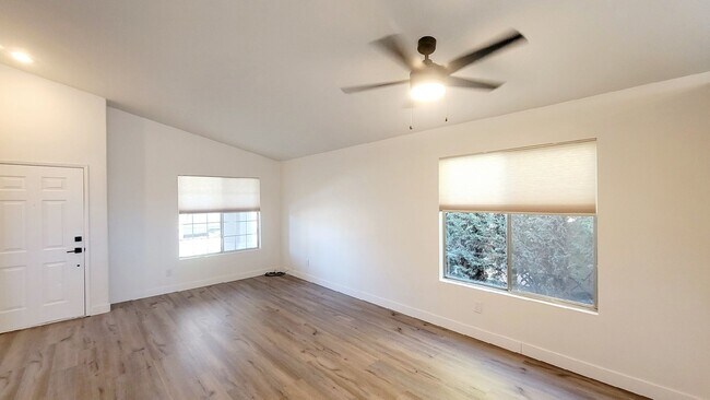 Foto del edificio - 4825 White Aspen Ave