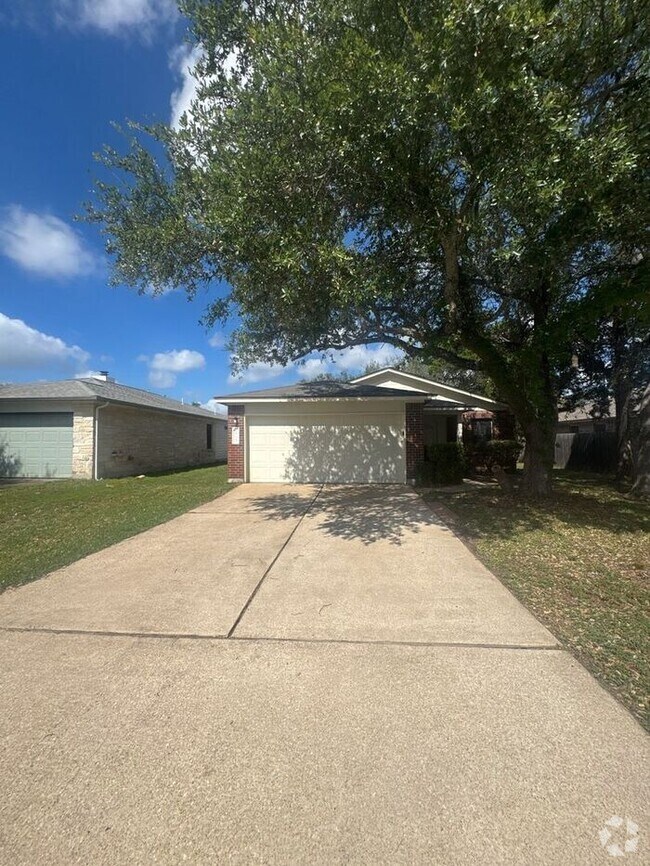 Building Photo - 1515 Sedbury Way