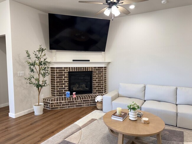 Foto del edificio - 421 Graze St