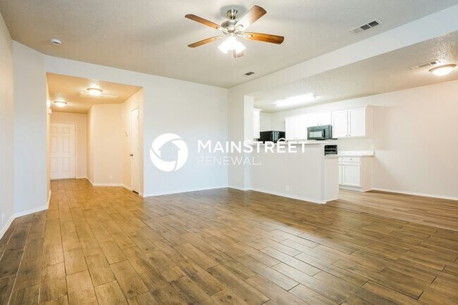 Foto del edificio - 3 Bedroom Pet-Friendly Home in SEAGOVILLE,...