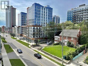 Building Photo - 253-253 Albert St