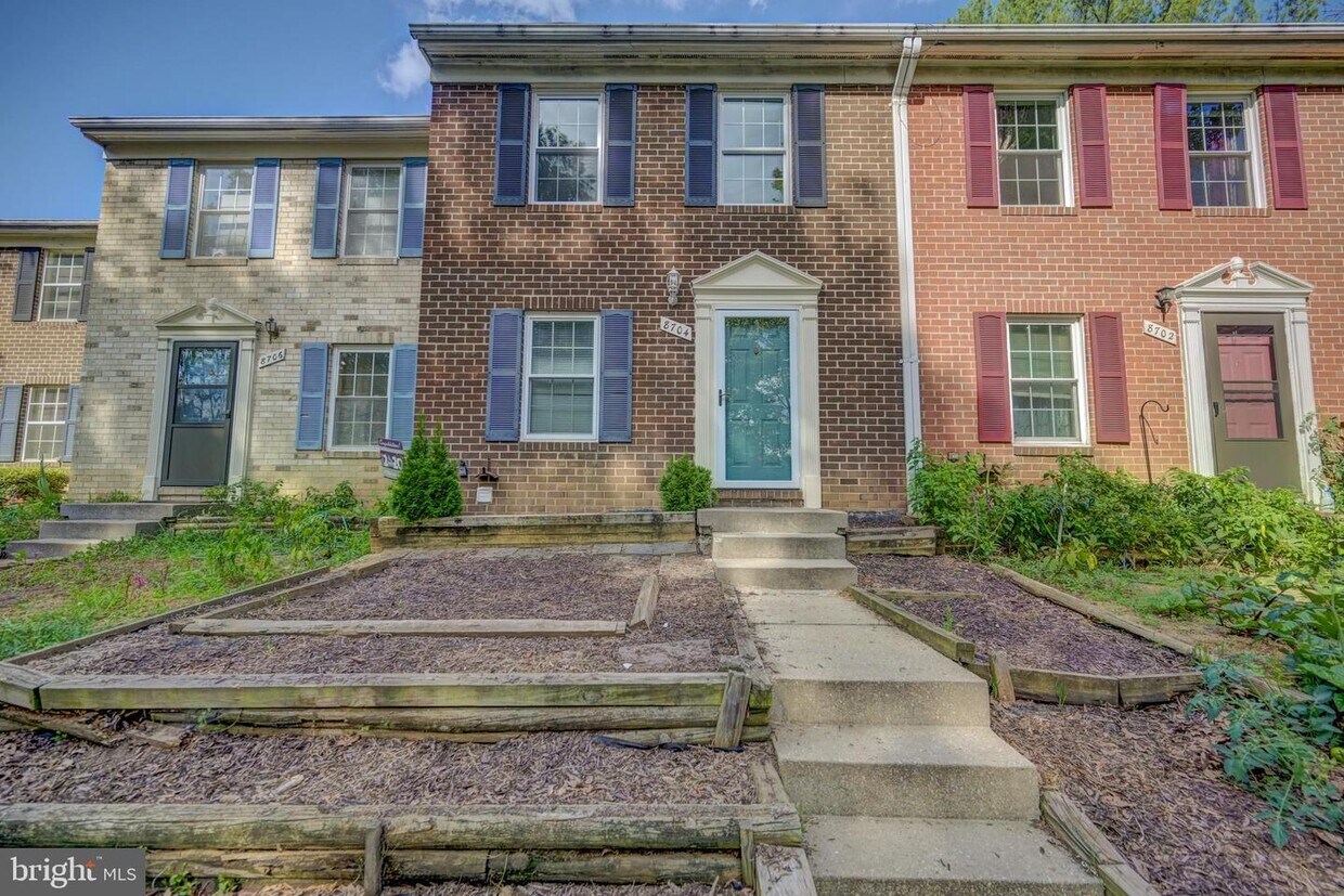 Building Photo - 8704 Tamar Dr
