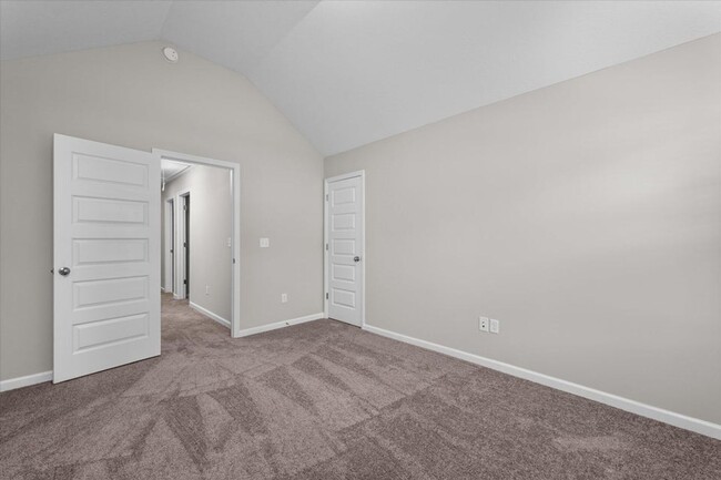 Building Photo - 230 Linsmore Avenue-Canterbury Farms