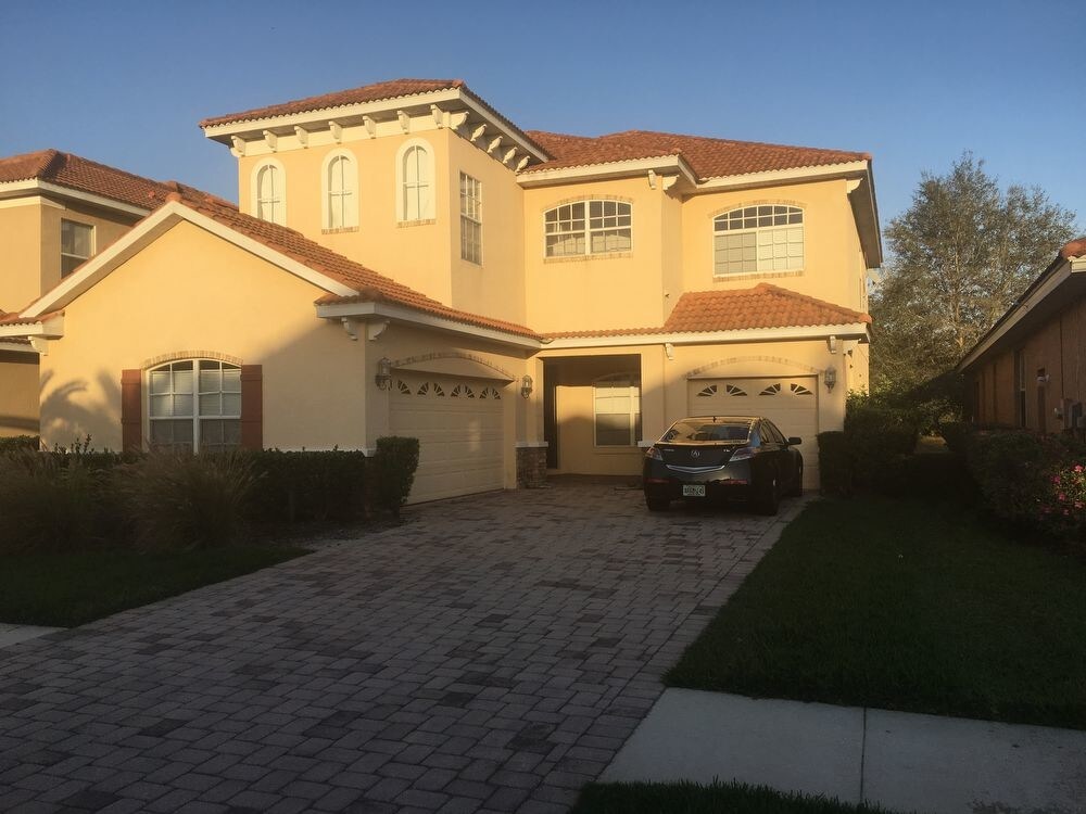 Foto principal - Luxury Waterfront Home
