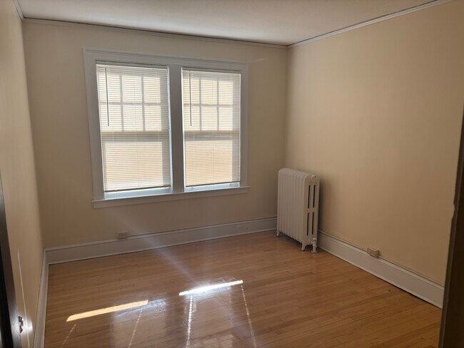 Dormitorio - 191 Standish St