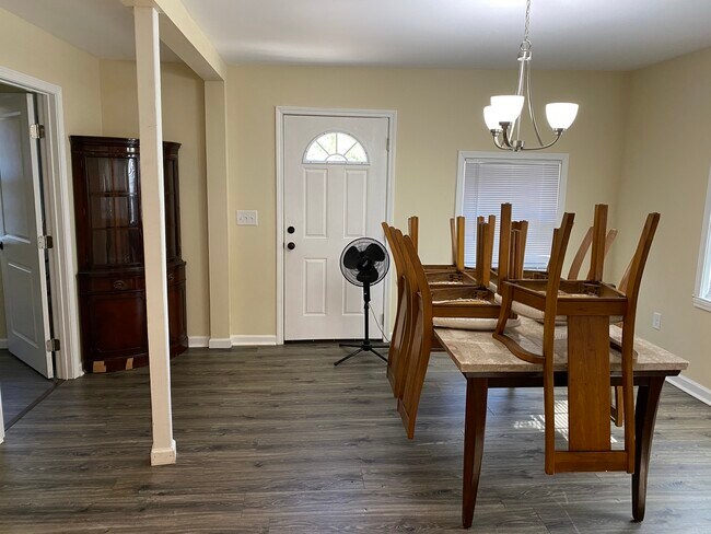 Building Photo - 5380 Lacey Ave