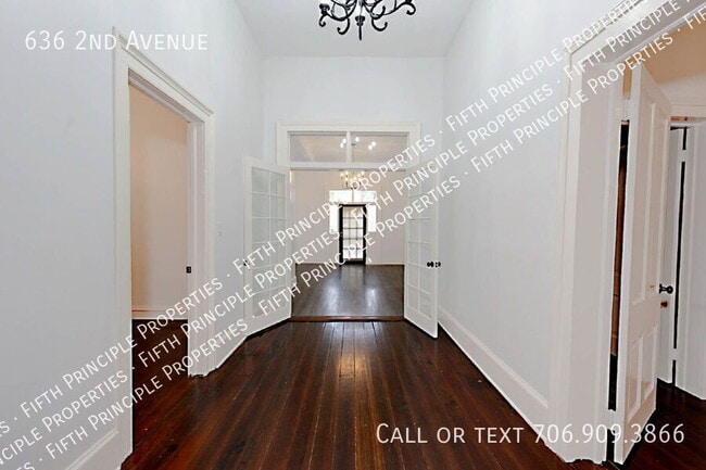 Foto del edificio - 636 2nd Ave