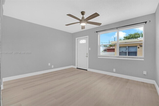 Building Photo - 369 Phippen Waiters Rd