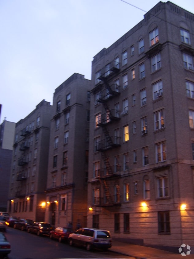 108 E Clarke Pl, Bronx, NY 10452 Apartments in Bronx, NY