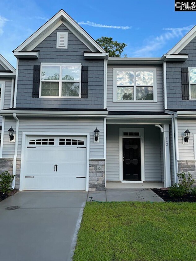 Primary Photo - 342 Clarendon Ct