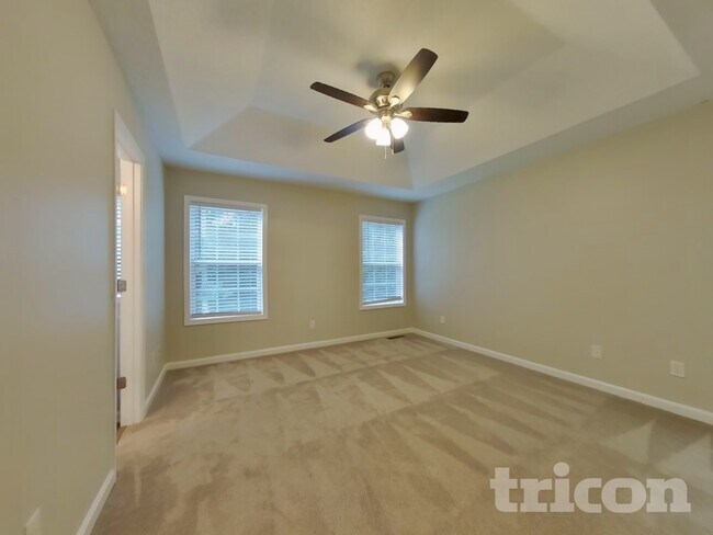 Building Photo - 141 Fairfax Dr