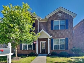 Building Photo - 528 Tulip Ln
