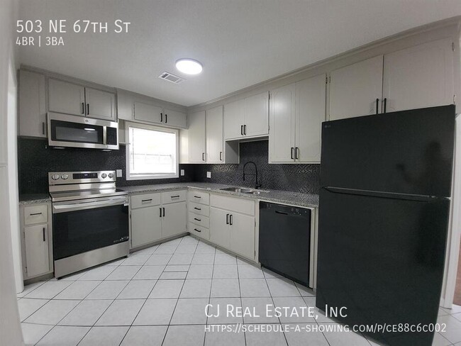 Building Photo - 503 NE 67th St