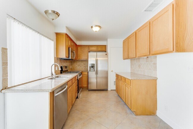 Building Photo - SPACIOUS 3BEDROOM TOWNHOUSE IN 89103 * COMING SOON *