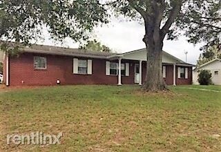 Building Photo - 4 br, 3 bath House - 1101 E Eagle Ave