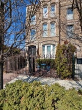 Building Photo - 1420 W Fulton St