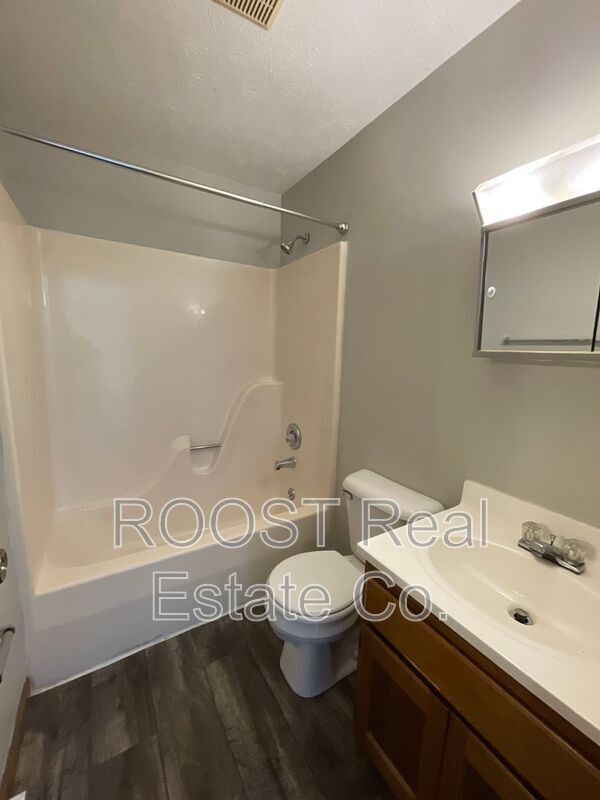 Foto del edificio - 209 N Madison Rd