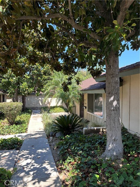 Building Photo - 17844 Linda Dr