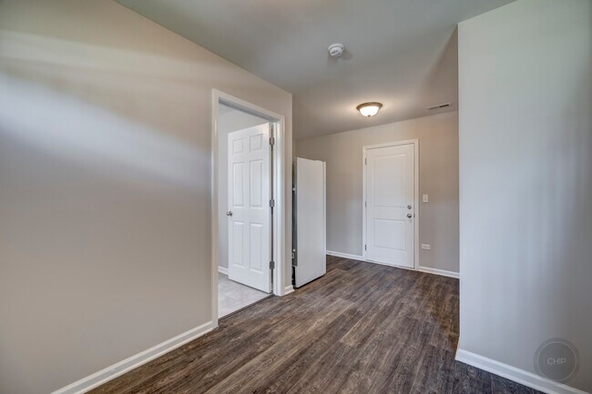 Foto del edificio - 4163 Calder Ln