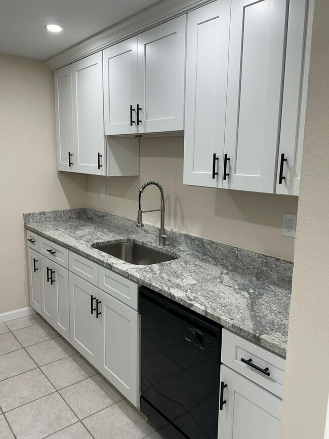 Building Photo - Completely Remodeled Single Family Home!!!
