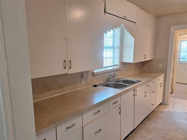 Building Photo - 2730 Carson St